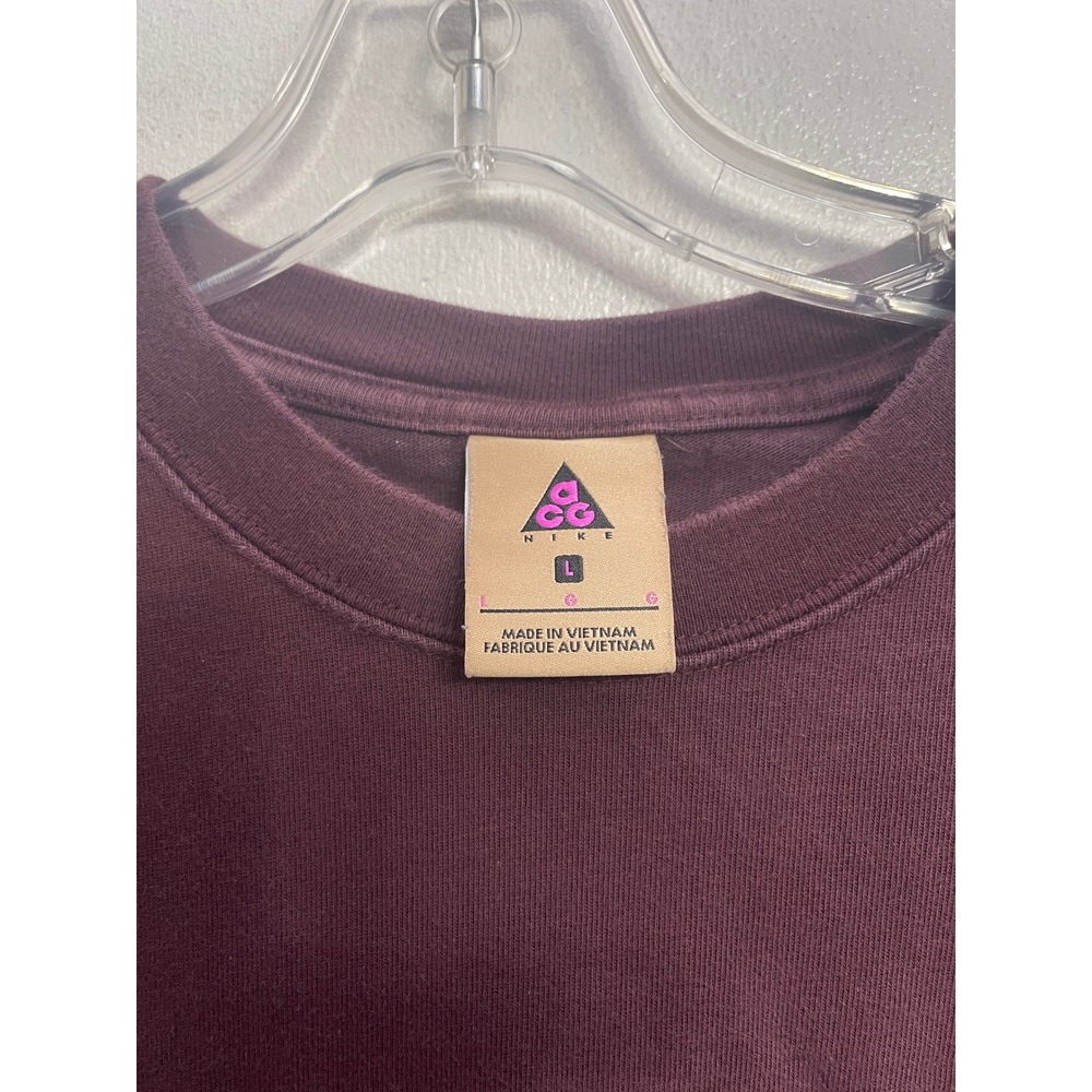 Nike ACG Mens Embroidered Logo Short Sleeve Heavyweight T-Shirt Burgundy Size L - Picture 3 of 3